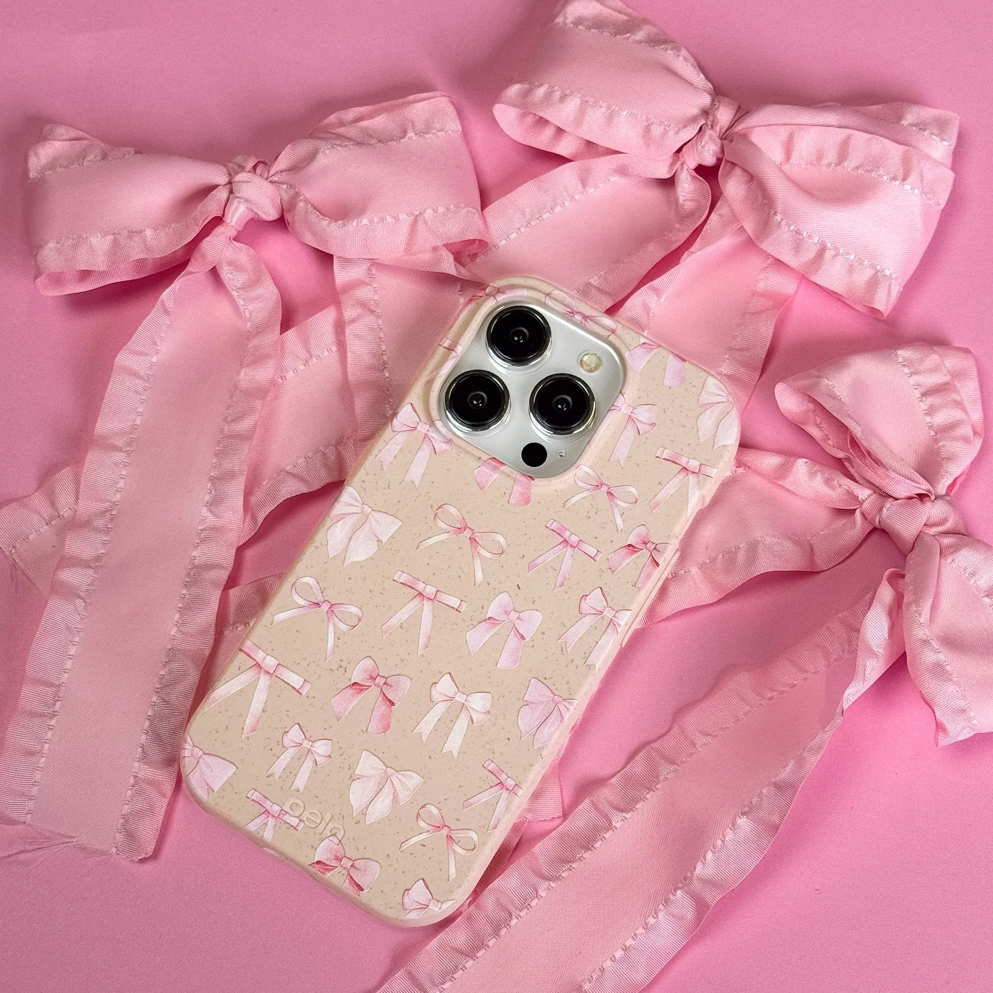 Seashell Rosy Bows iPhone 15 Pro Max Case